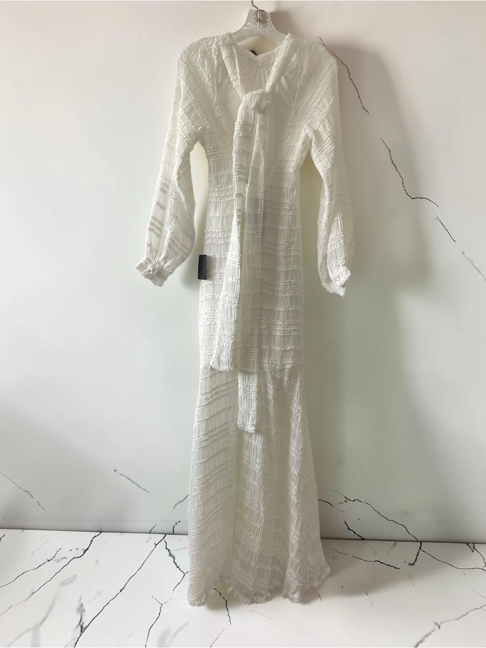 Lulus Exemplary Romance White Textured Backless Trumpet Maxi Dress XS NWT - Picture 4 of 11